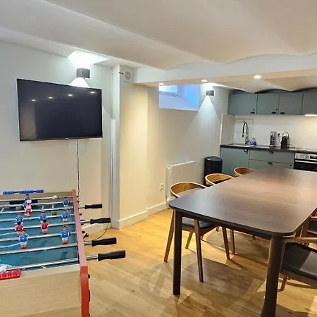 Belle Maison De Ville, 7 Couchages, Holiday home Deauville